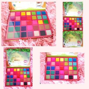 Alicia eyeshadow palette